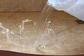 惠水漏水维修 免砸砖防水材料该如何施工